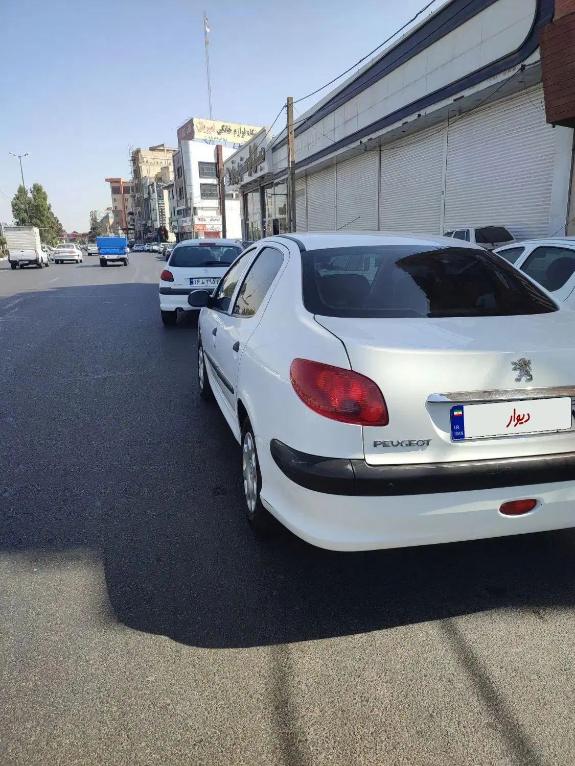 پژو ۲۰۶ صندوق دار v8 - 1398