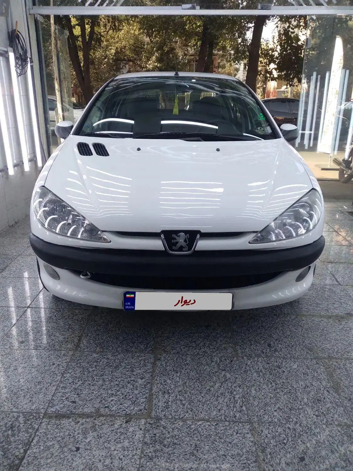 پژو ۲۰۶ صندوق دار v8 - 1394