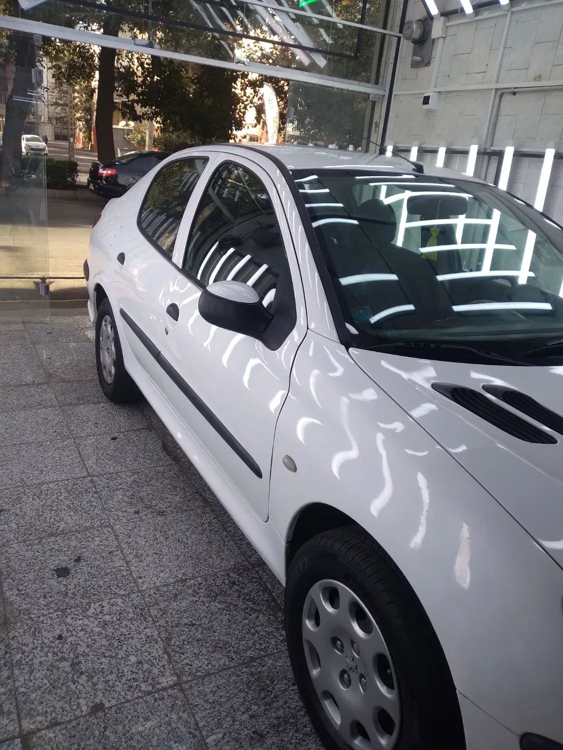 پژو ۲۰۶ صندوق دار v8 - 1394