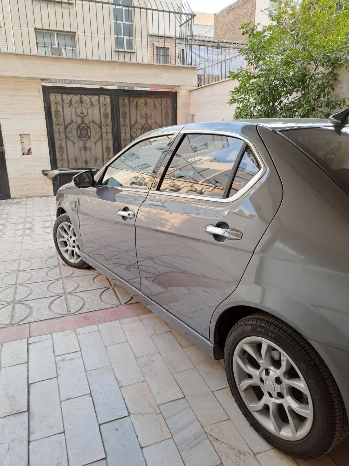 دنا پلاس توربو اتوماتیک - 1402
