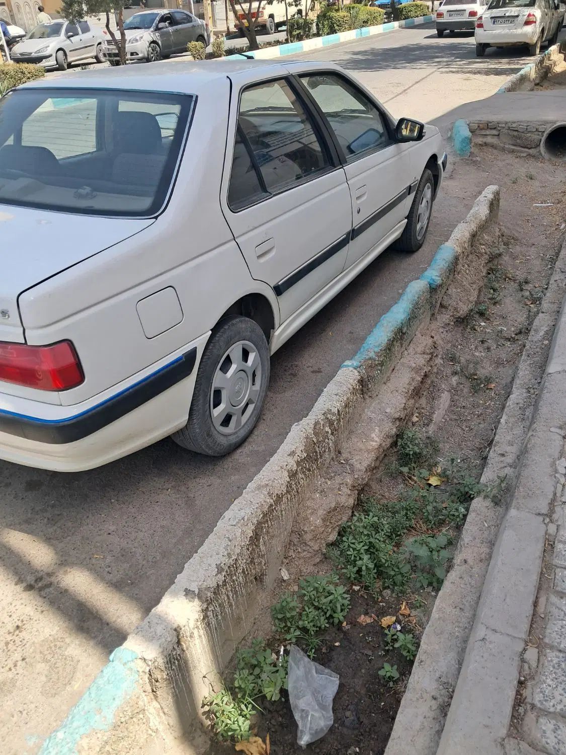 پژو پارس XU7P - 1401