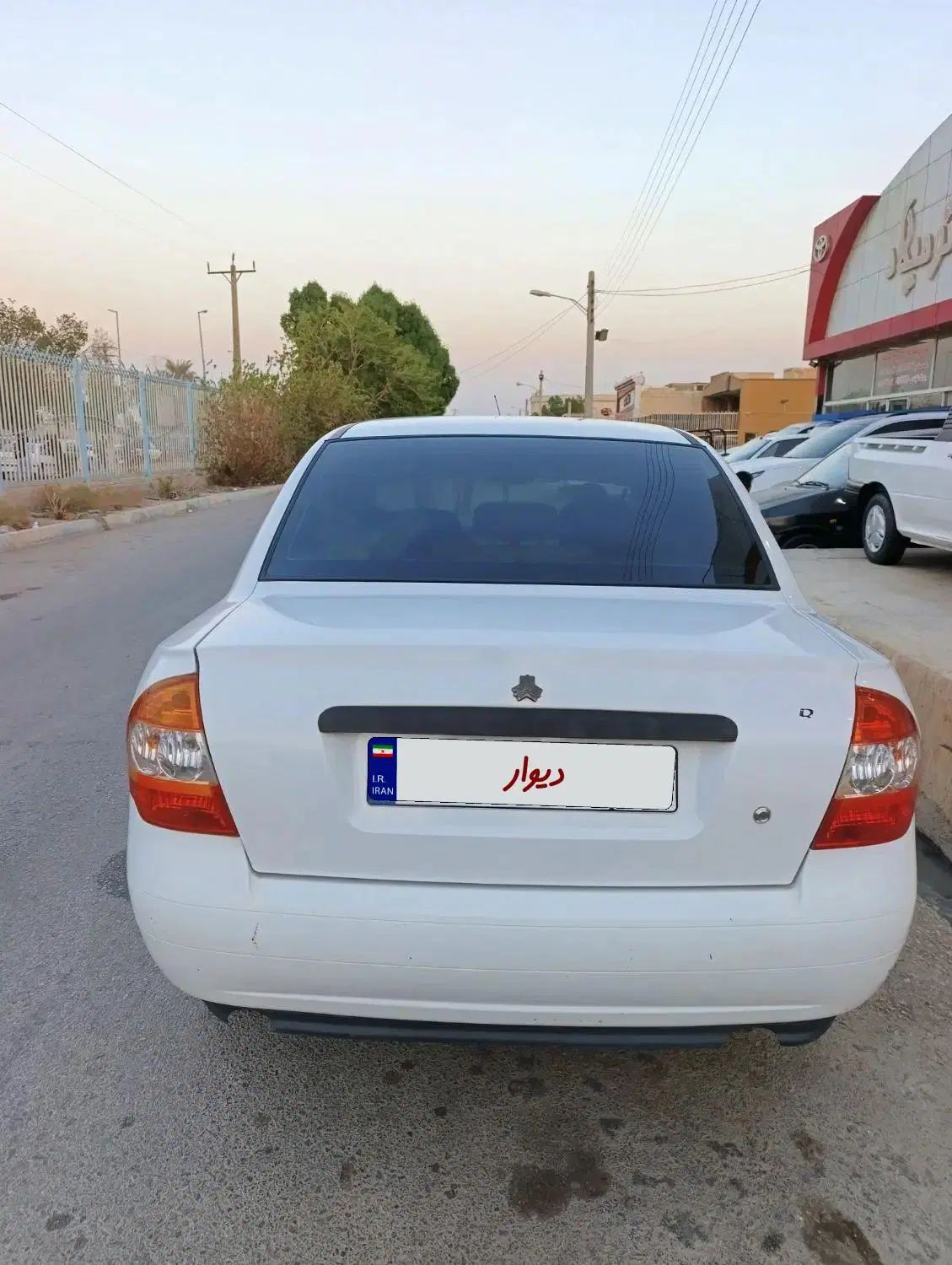 تیبا صندوق دار SX - 1401