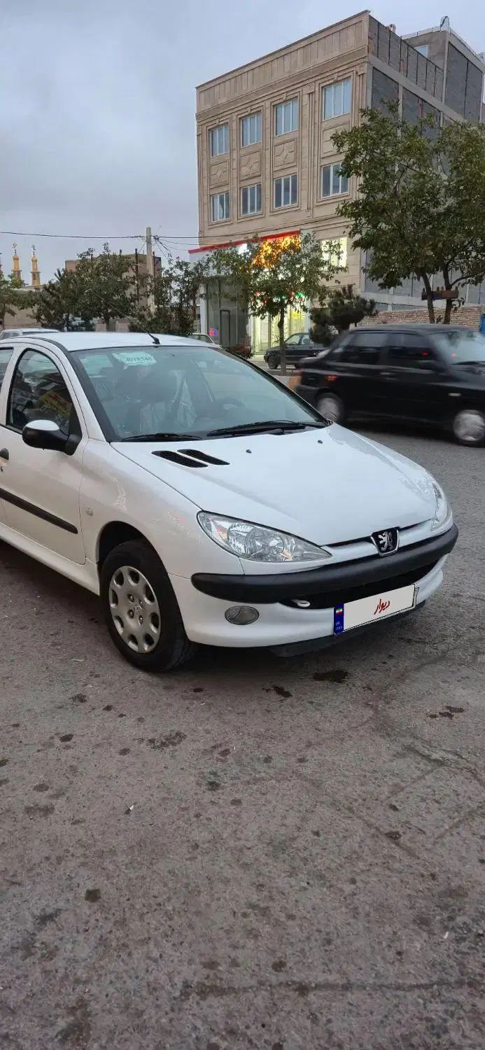 پژو ۲۰۶ صندوق دار v8 - 1399
