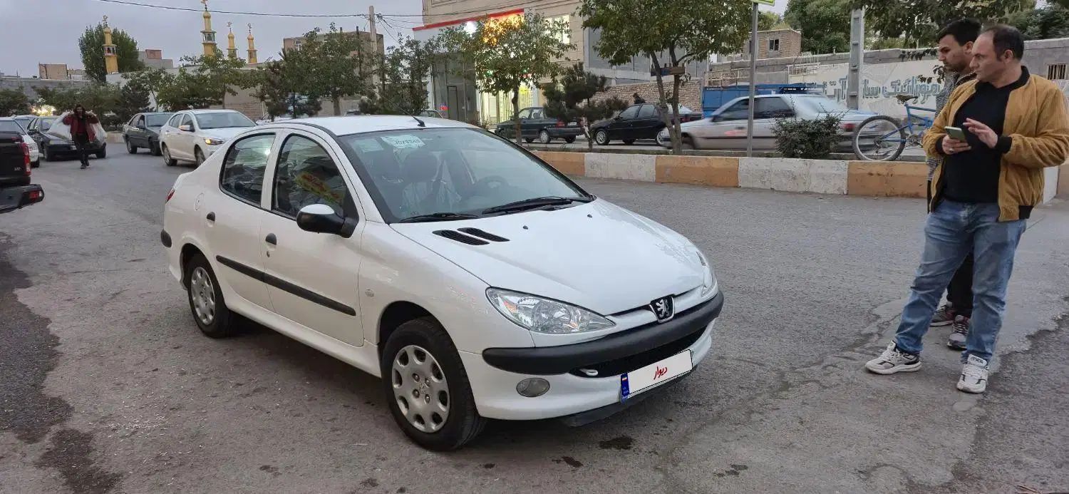 پژو ۲۰۶ صندوق دار v8 - 1399