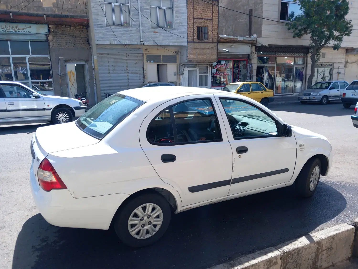 تیبا صندوق دار SX - 1393