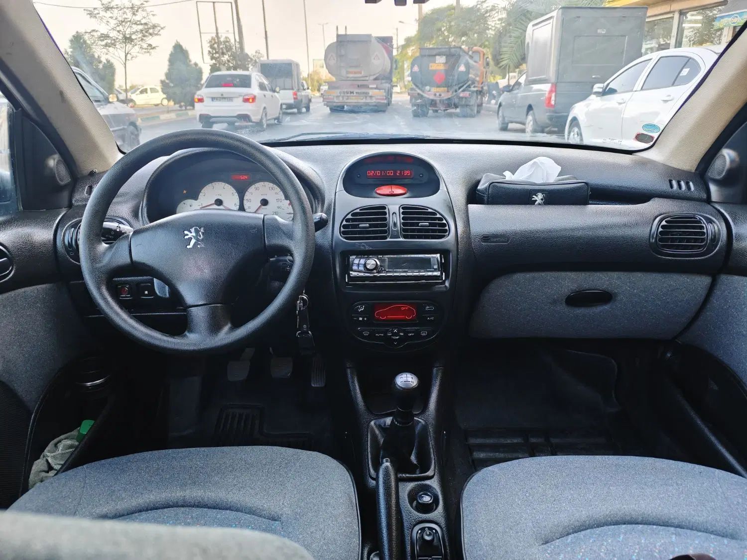 پژو ۲۰۶ صندوق دار v8 - 1386