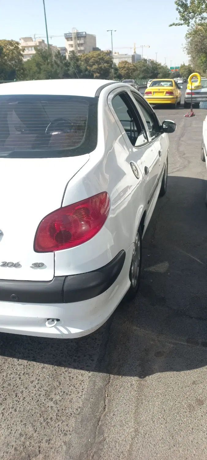 پژو ۲۰۶ صندوق دار v8 - 1394