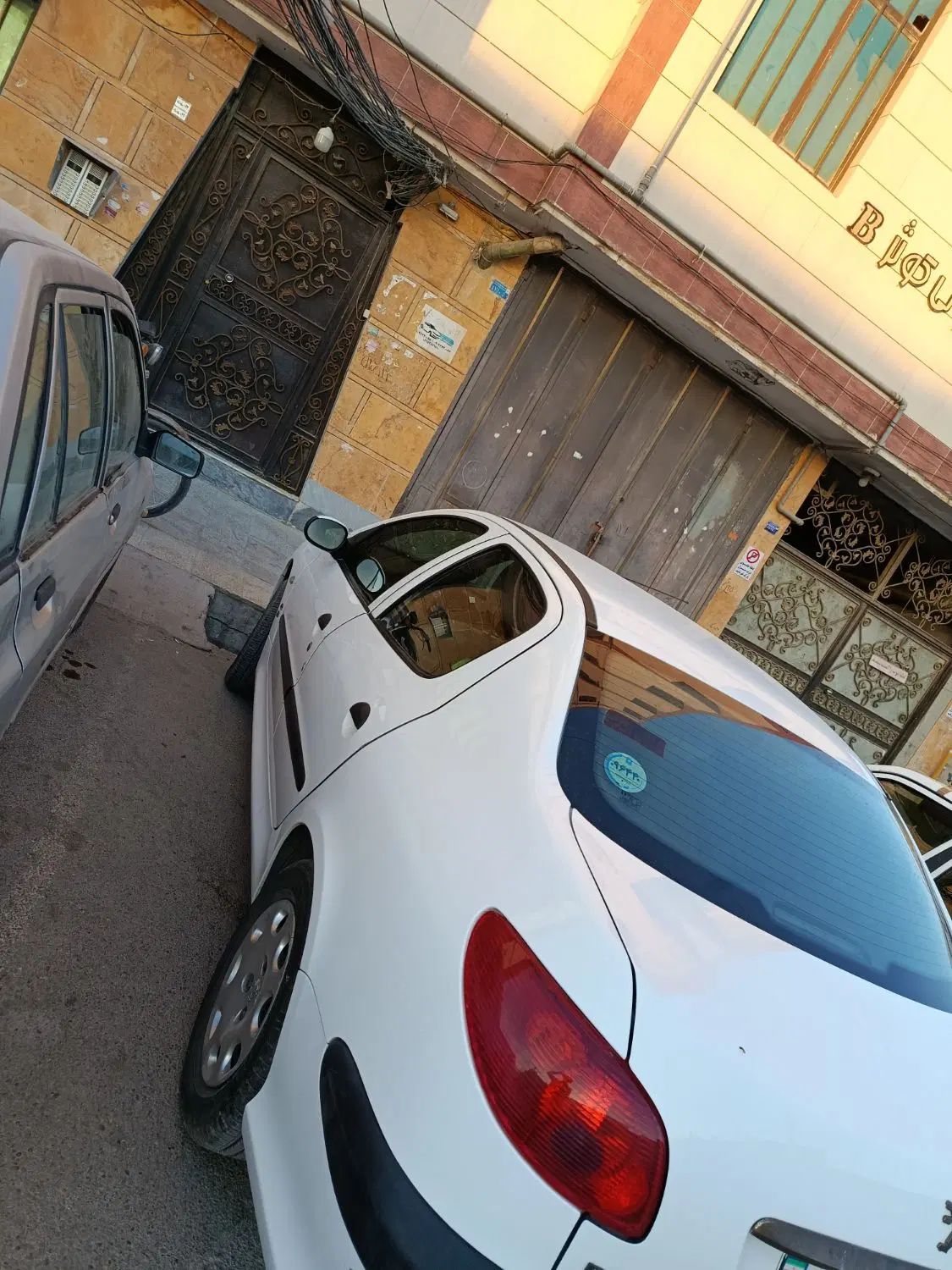 پژو ۲۰۶ صندوق دار v8 - 1399