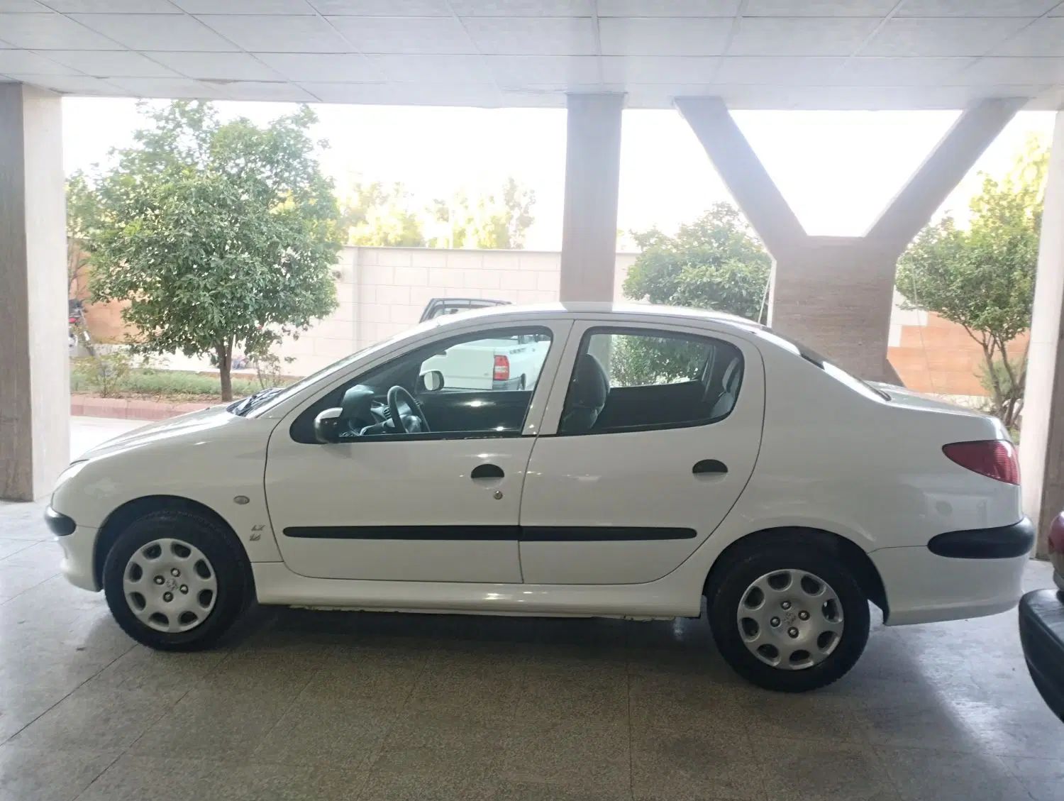 پژو ۲۰۶ صندوق دار v8 - 1396