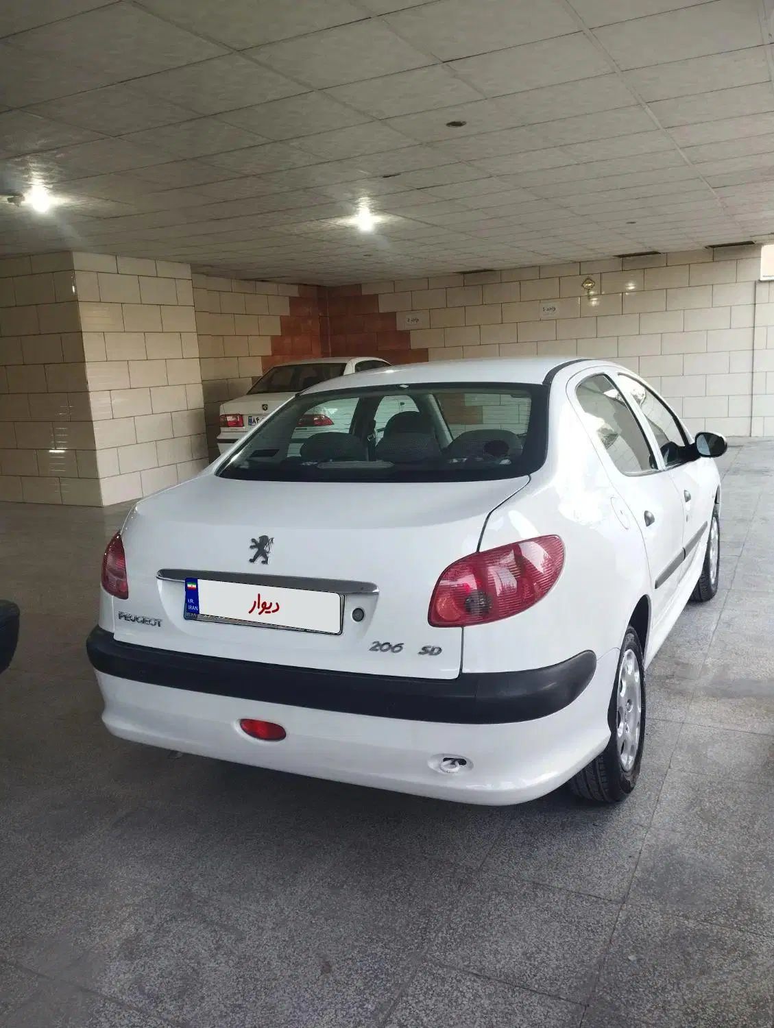 پژو ۲۰۶ صندوق دار v8 - 1396