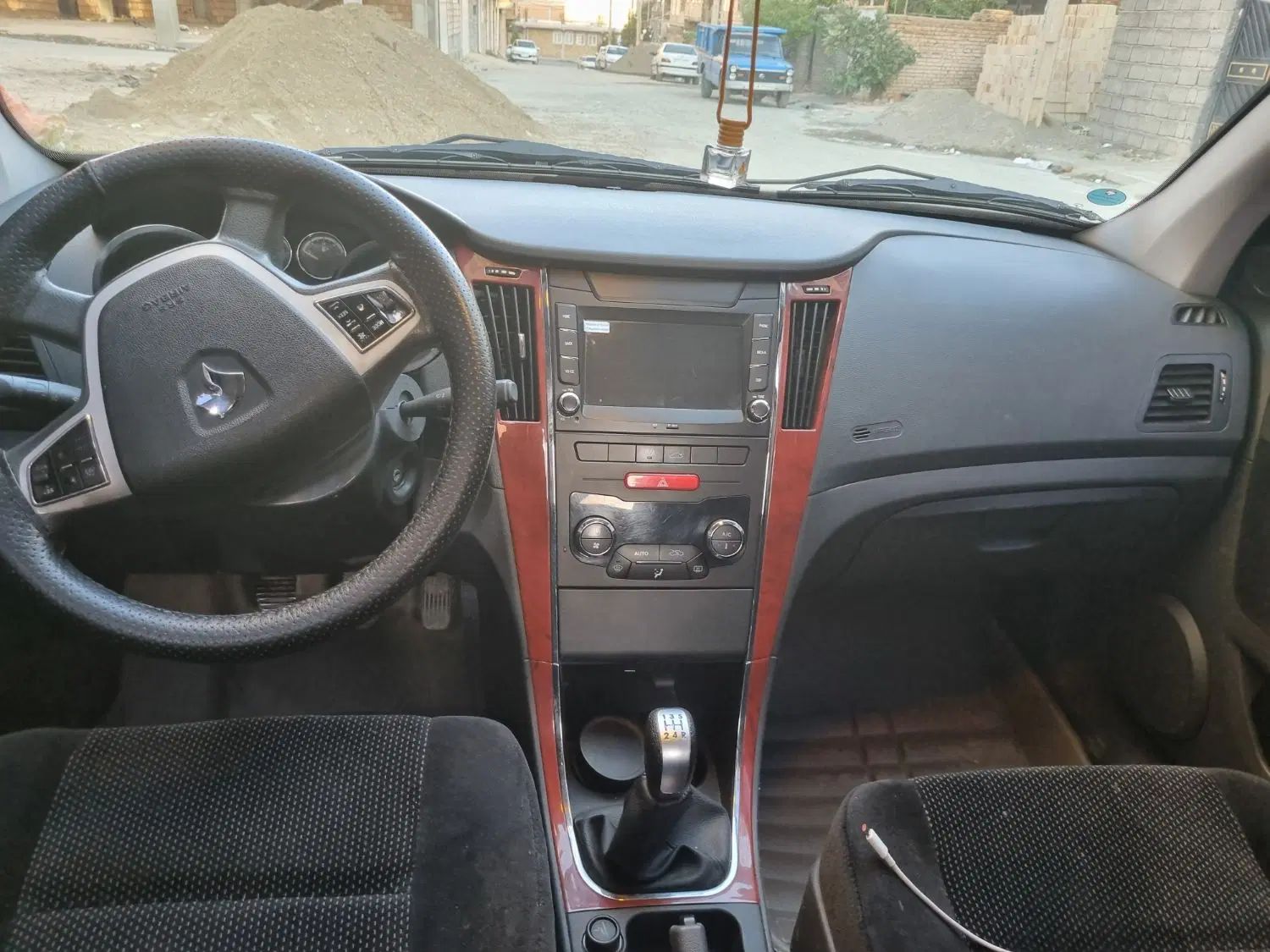 دنا پلاس ۵ دنده EF7 - 1402
