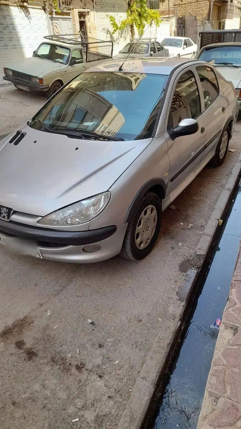 پژو ۲۰۶ صندوق دار v8 - 1393