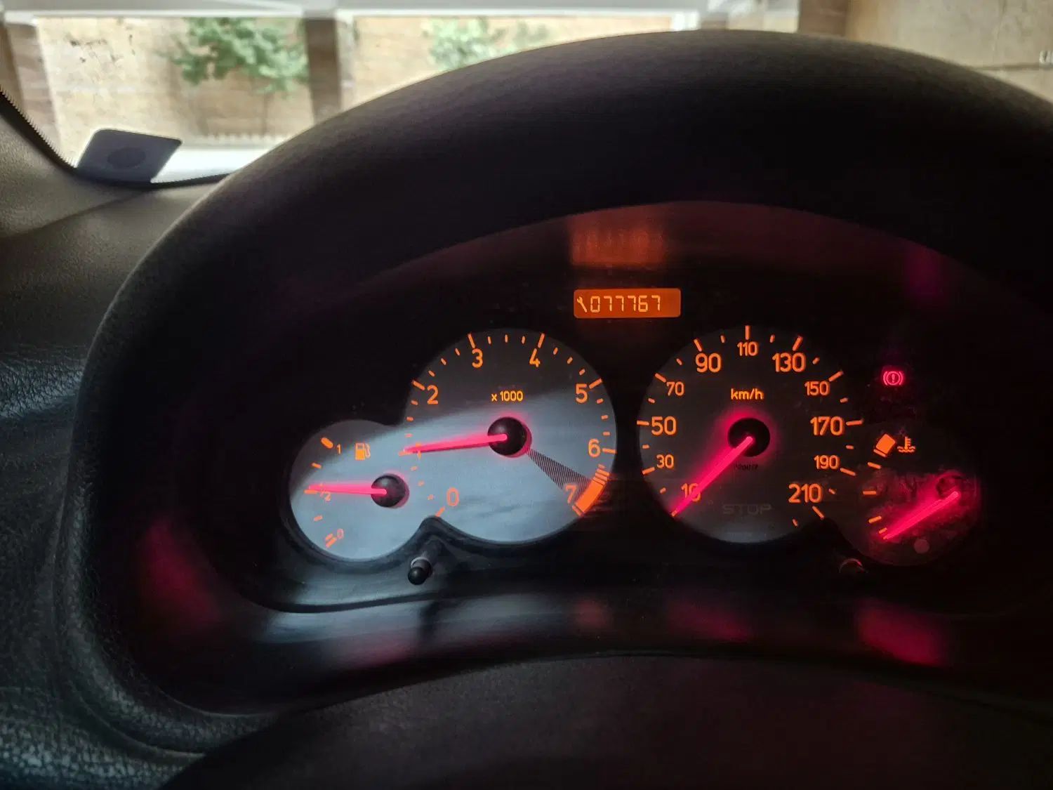 پژو ۲۰۶ صندوق دار v8 - 1398