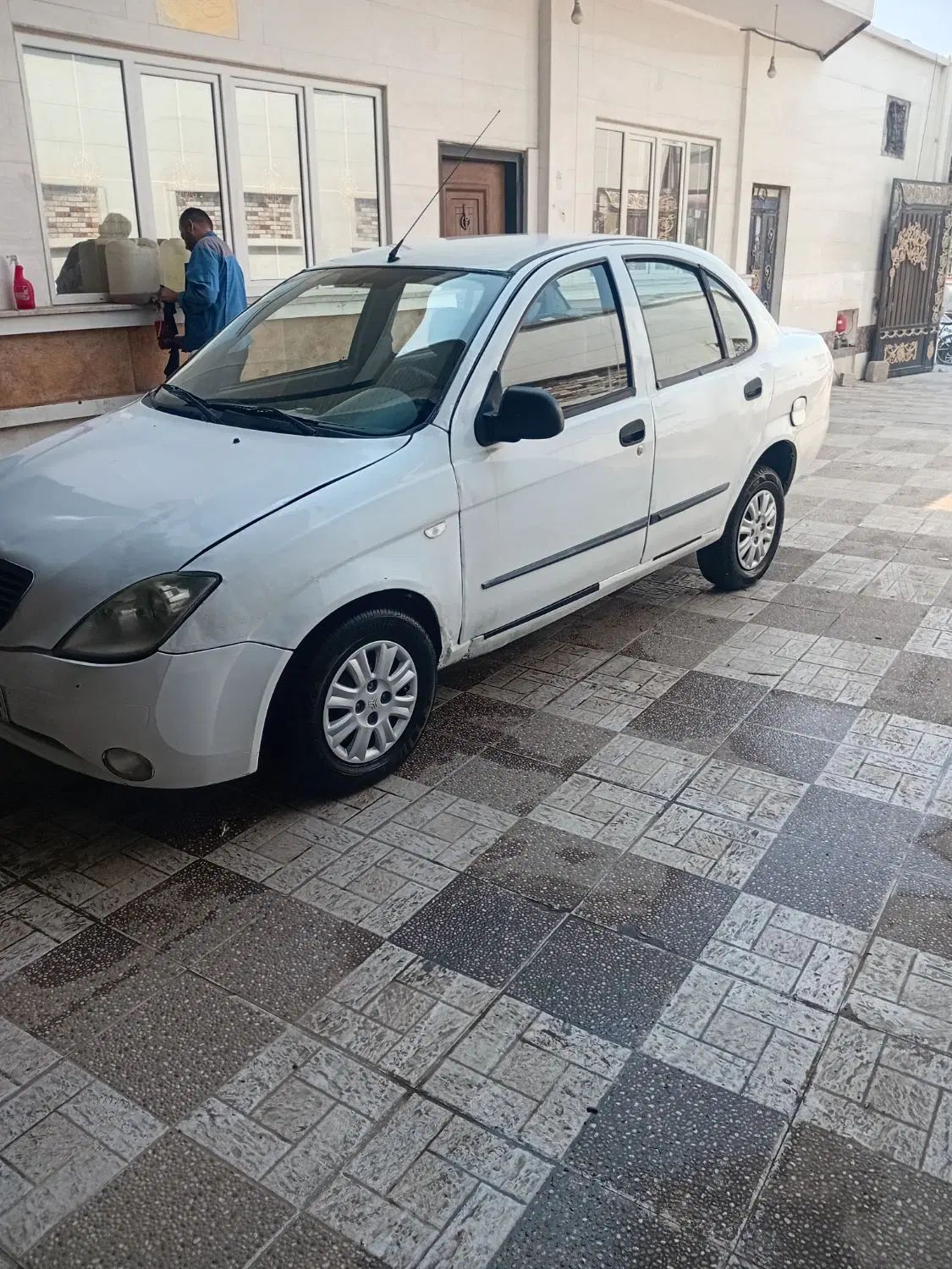 تیبا صندوق دار SX - 1396