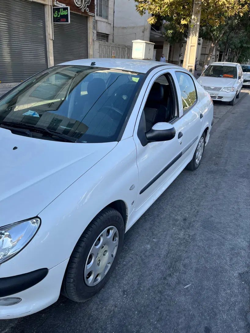پژو ۲۰۶ صندوق دار v8 - 1393