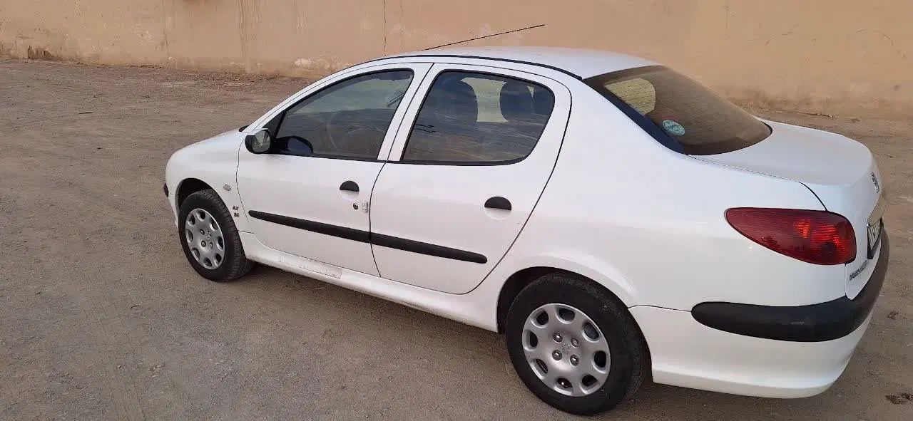 پژو ۲۰۶ صندوق دار v8 - 1400