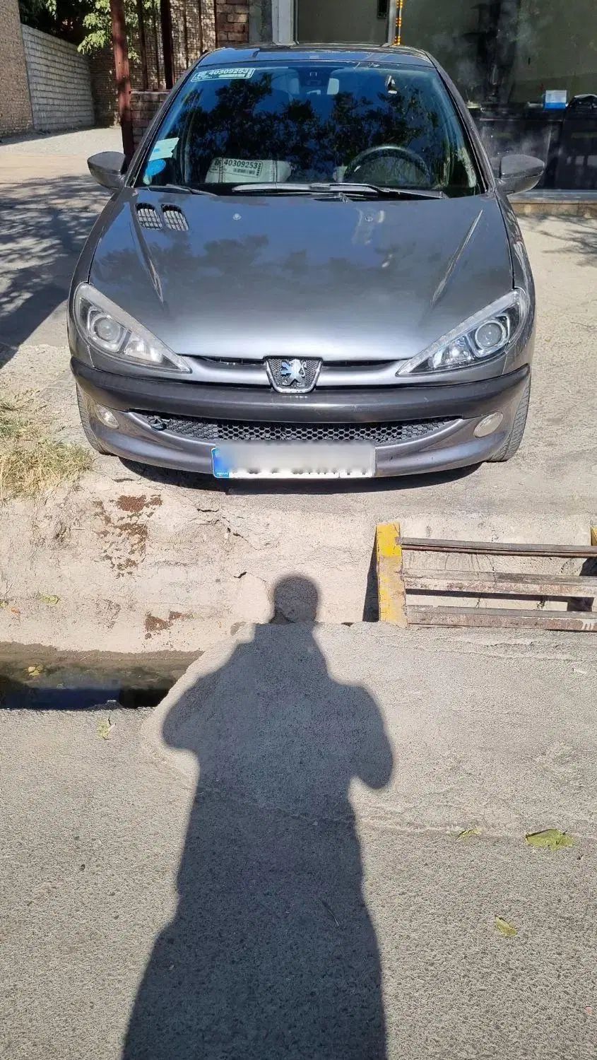 پژو ۲۰۶ صندوق دار v8 - 1386