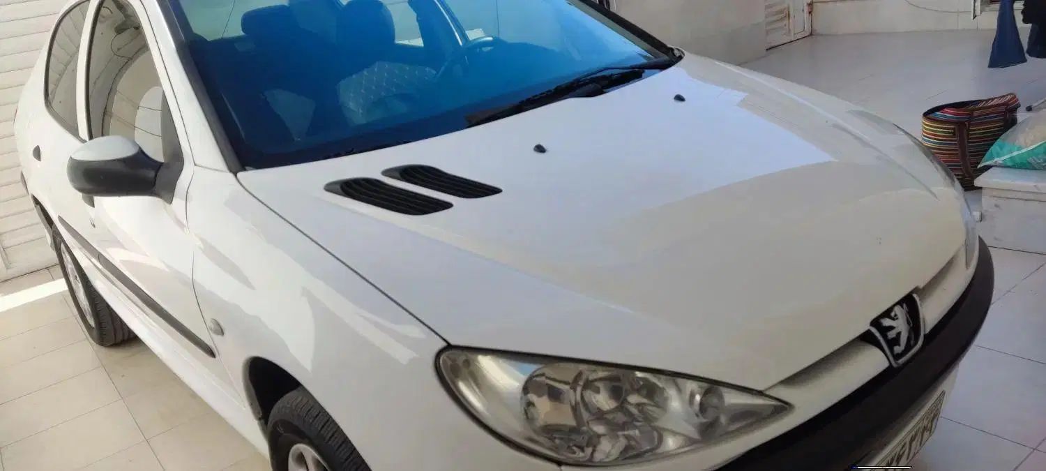 پژو ۲۰۶ صندوق دار v8 - 1391