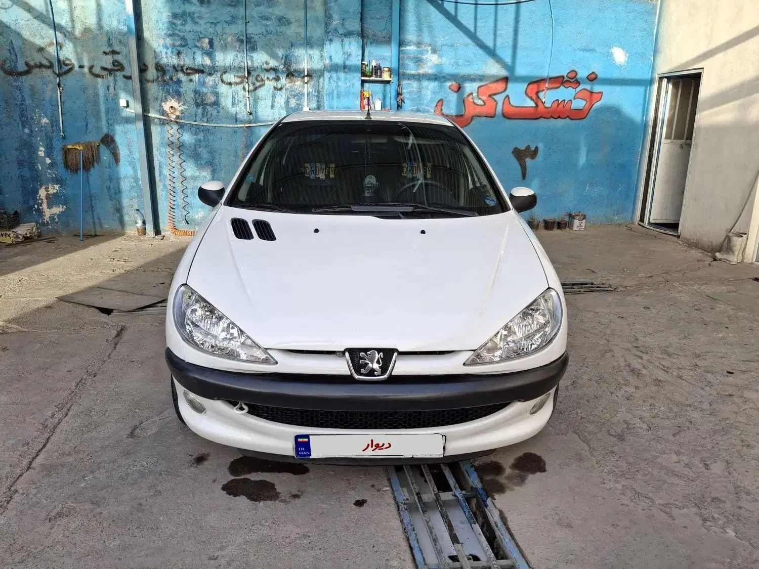 پژو ۲۰۶ صندوق دار v8 - 1397