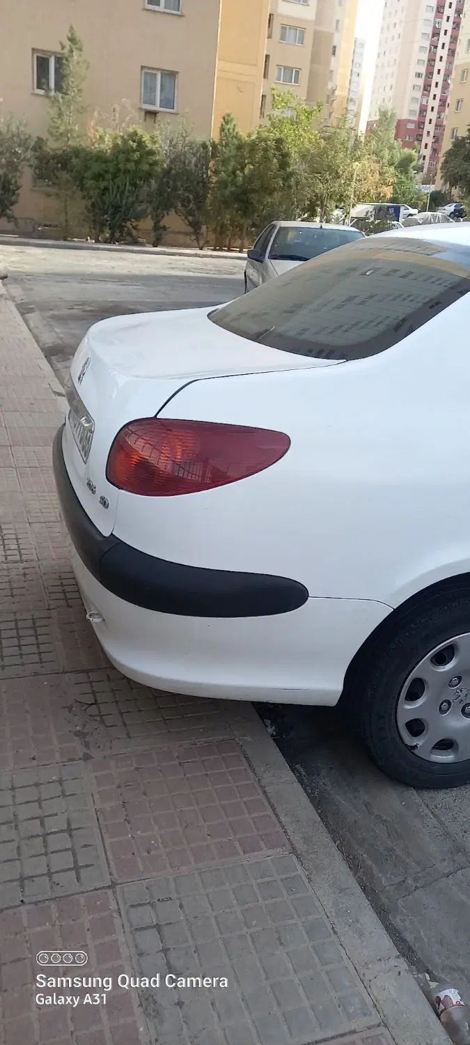 پژو ۲۰۶ صندوق دار v8 - 1398