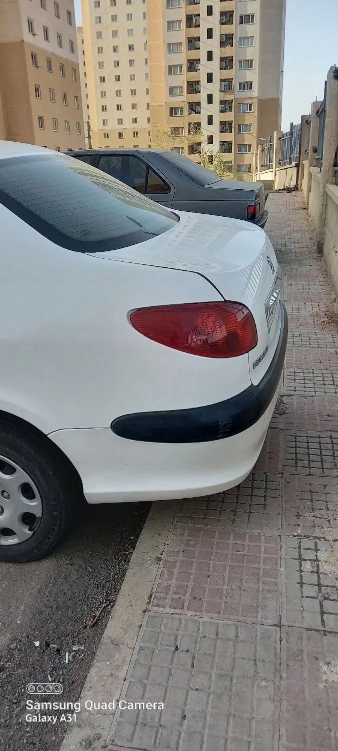 پژو ۲۰۶ صندوق دار v8 - 1398