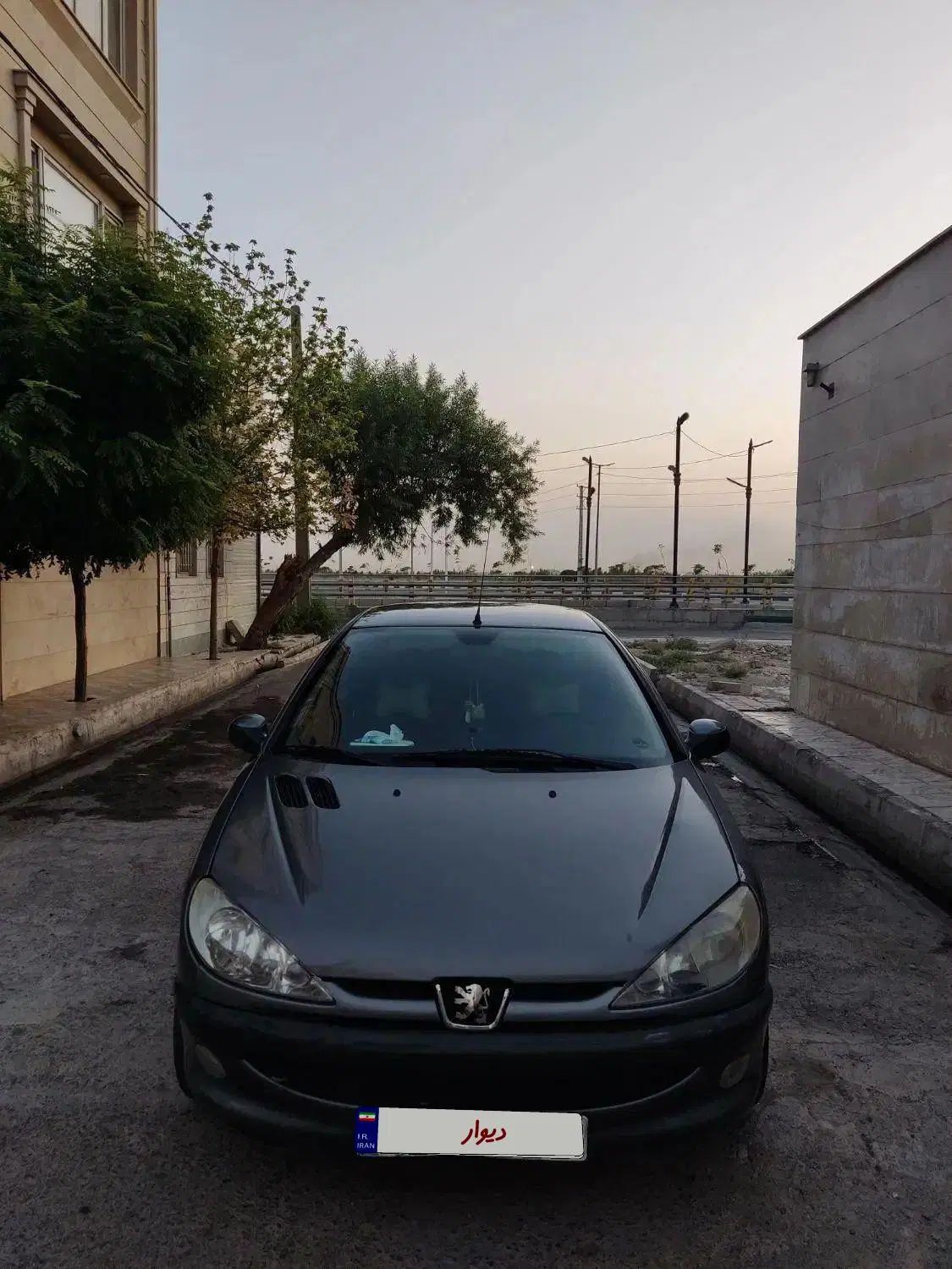 پژو ۲۰۶ صندوق دار v8 - 1394