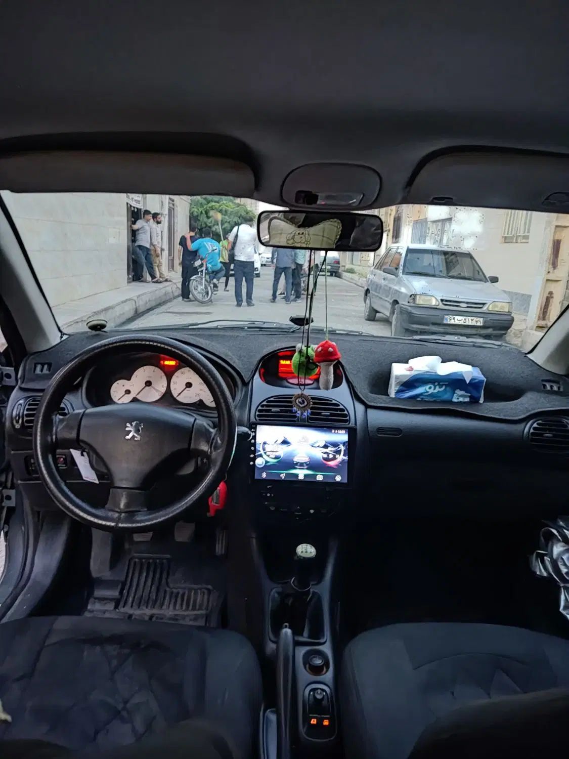 پژو ۲۰۶ صندوق دار v8 - 1394