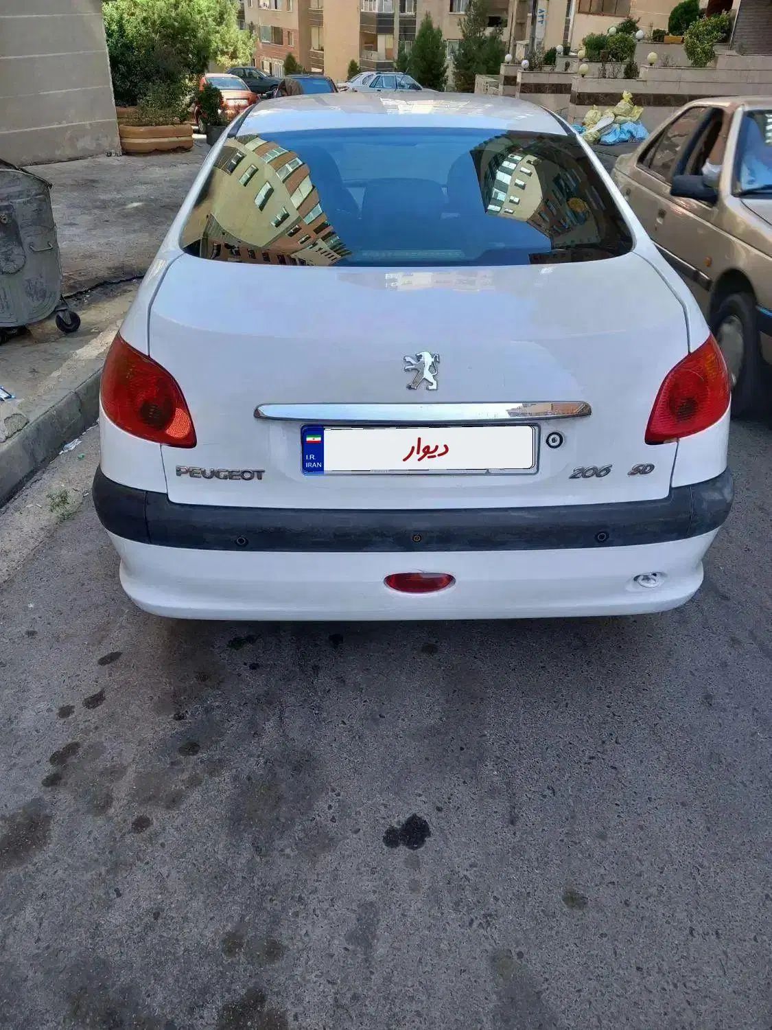 پژو ۲۰۶ صندوق دار v8 - 1393