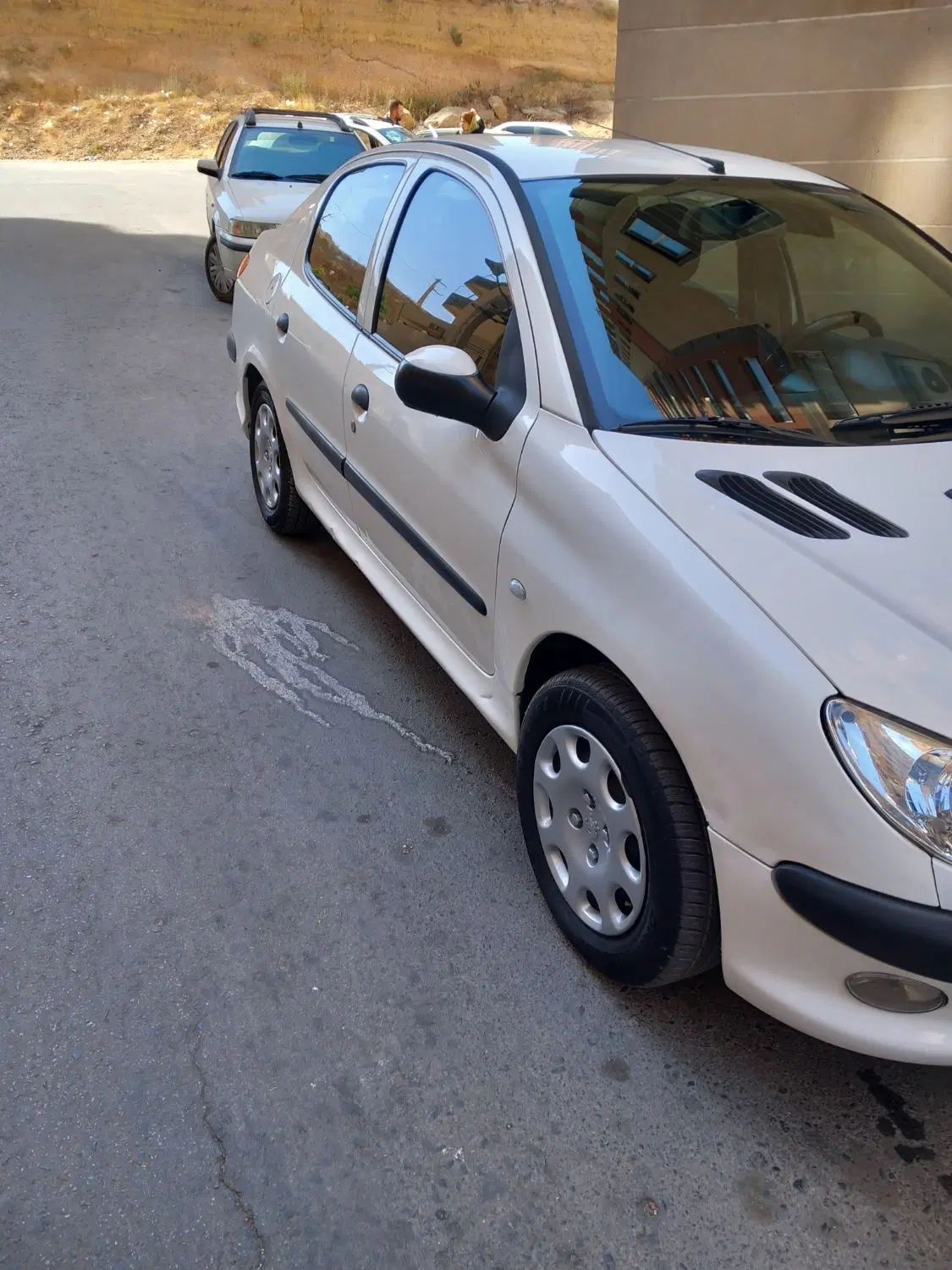 پژو ۲۰۶ صندوق دار v8 - 1393