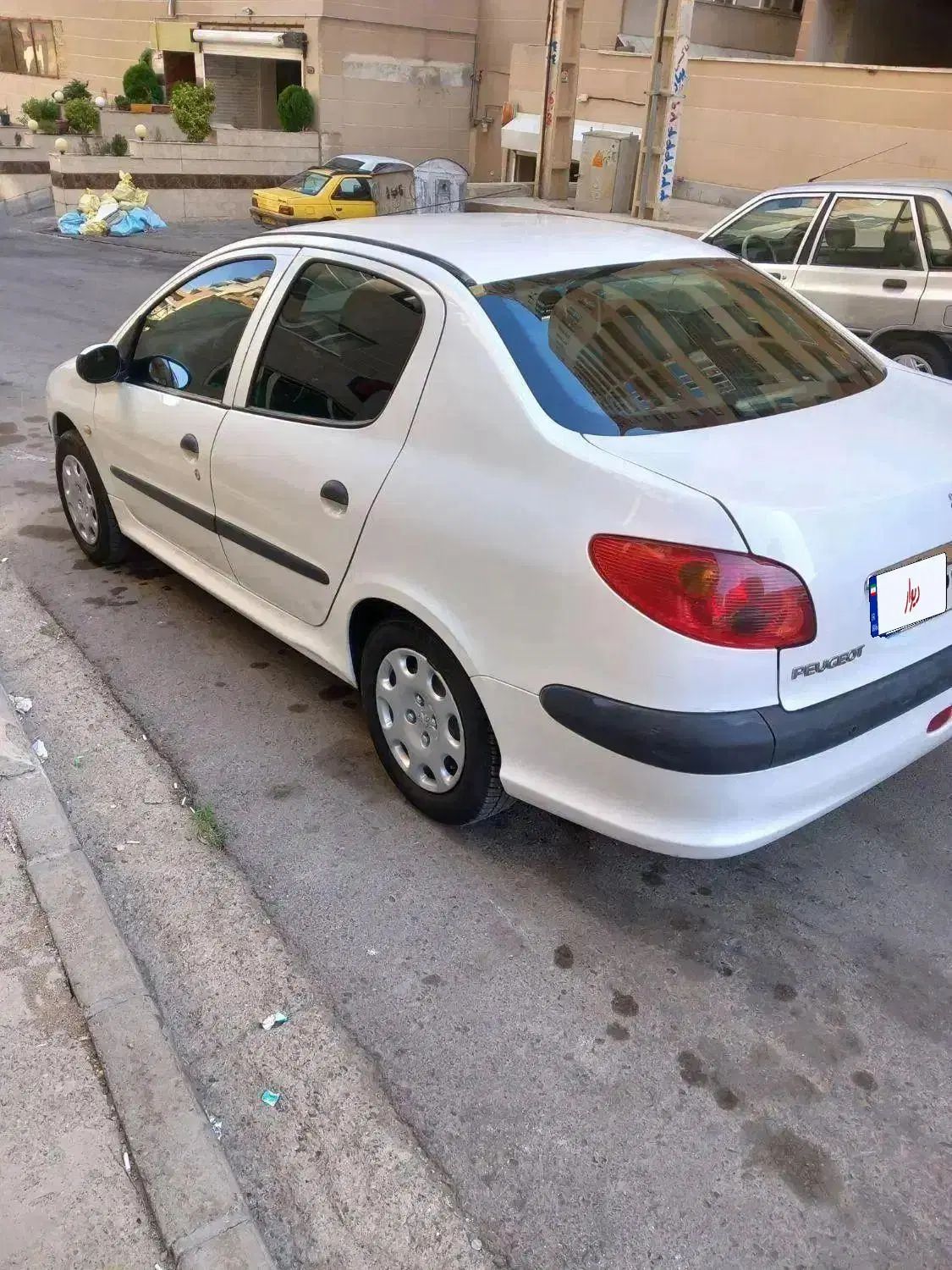 پژو ۲۰۶ صندوق دار v8 - 1393