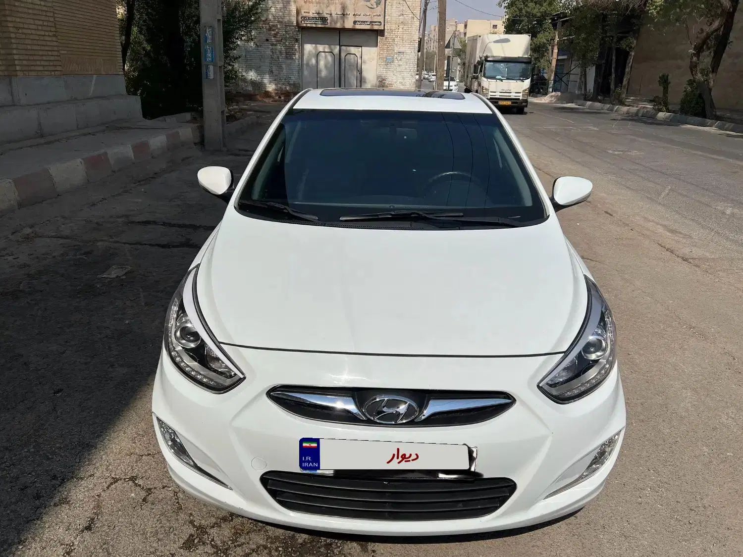 هیوندای اکسنت 1.6 لیتر بلو - 2015