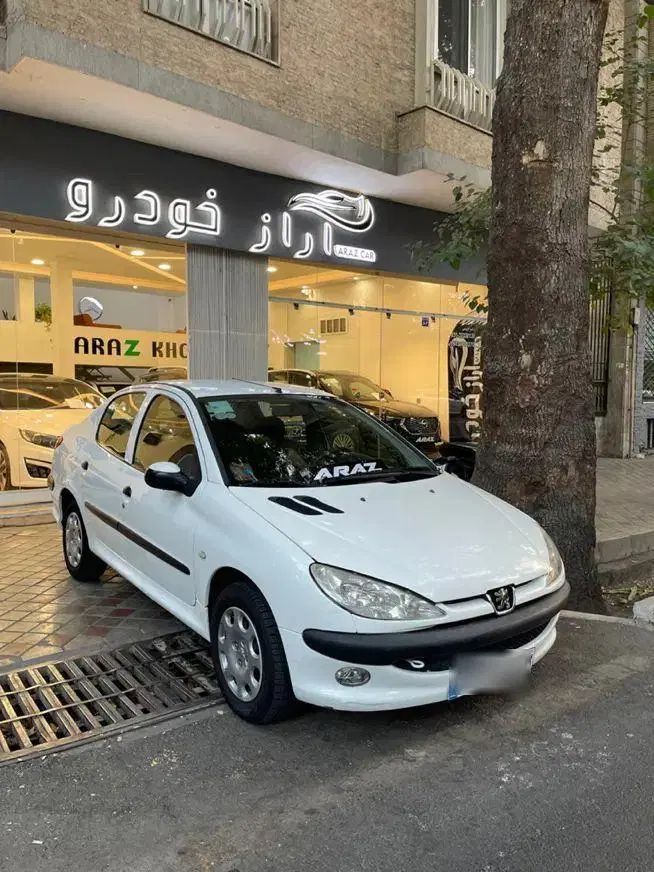 پژو ۲۰۶ صندوق دار v8 - 1394