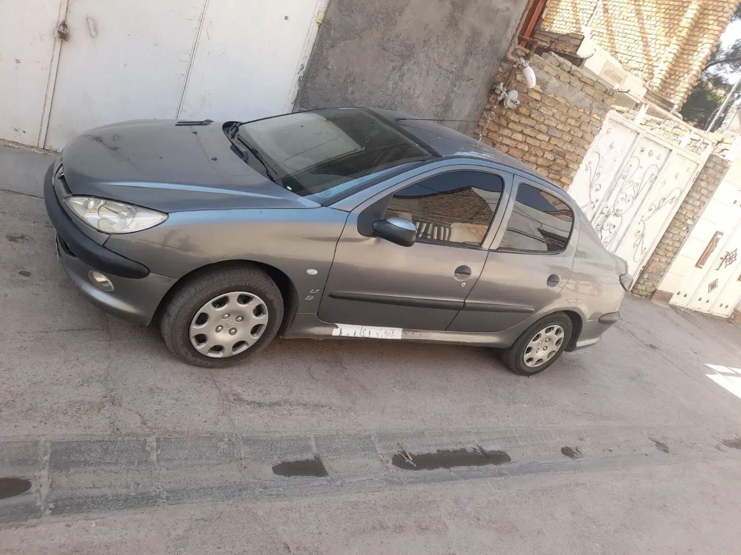 پژو ۲۰۶ صندوق دار v8 - 1393