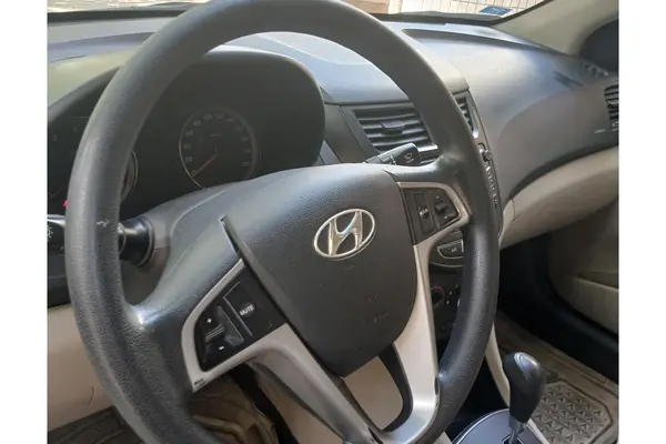 هیوندای اکسنت 1.6 لیتر بلو - 2015