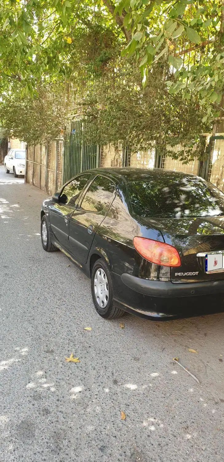 پژو ۲۰۶ صندوق دار v8 - 1393