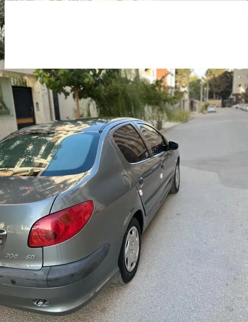 پژو ۲۰۶ صندوق دار v8 - 1397