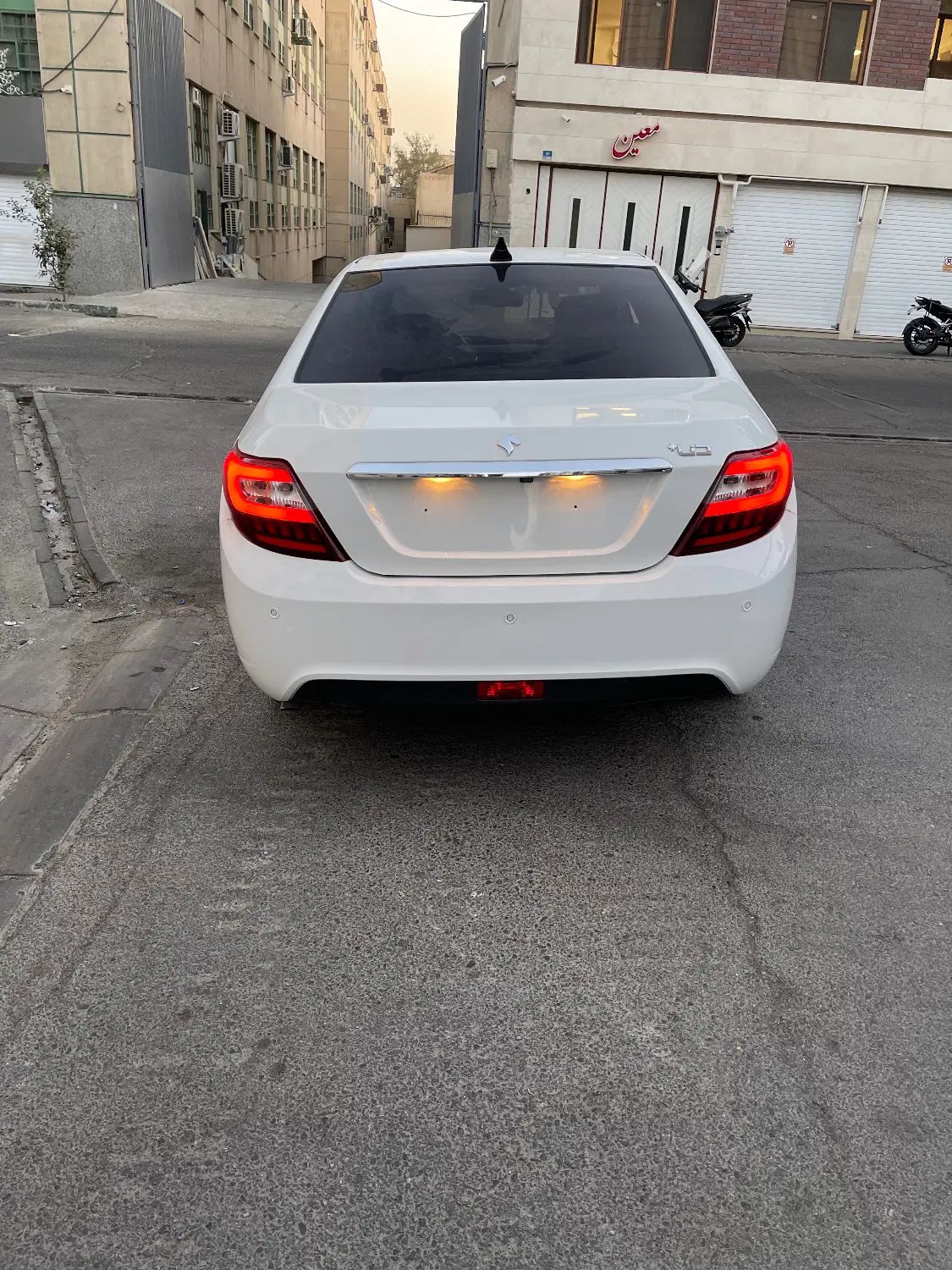دنا پلاس توربو اتوماتیک - 1403