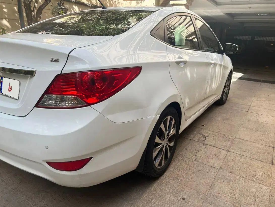 هیوندای اکسنت 1.6 لیتر بلو - 2015