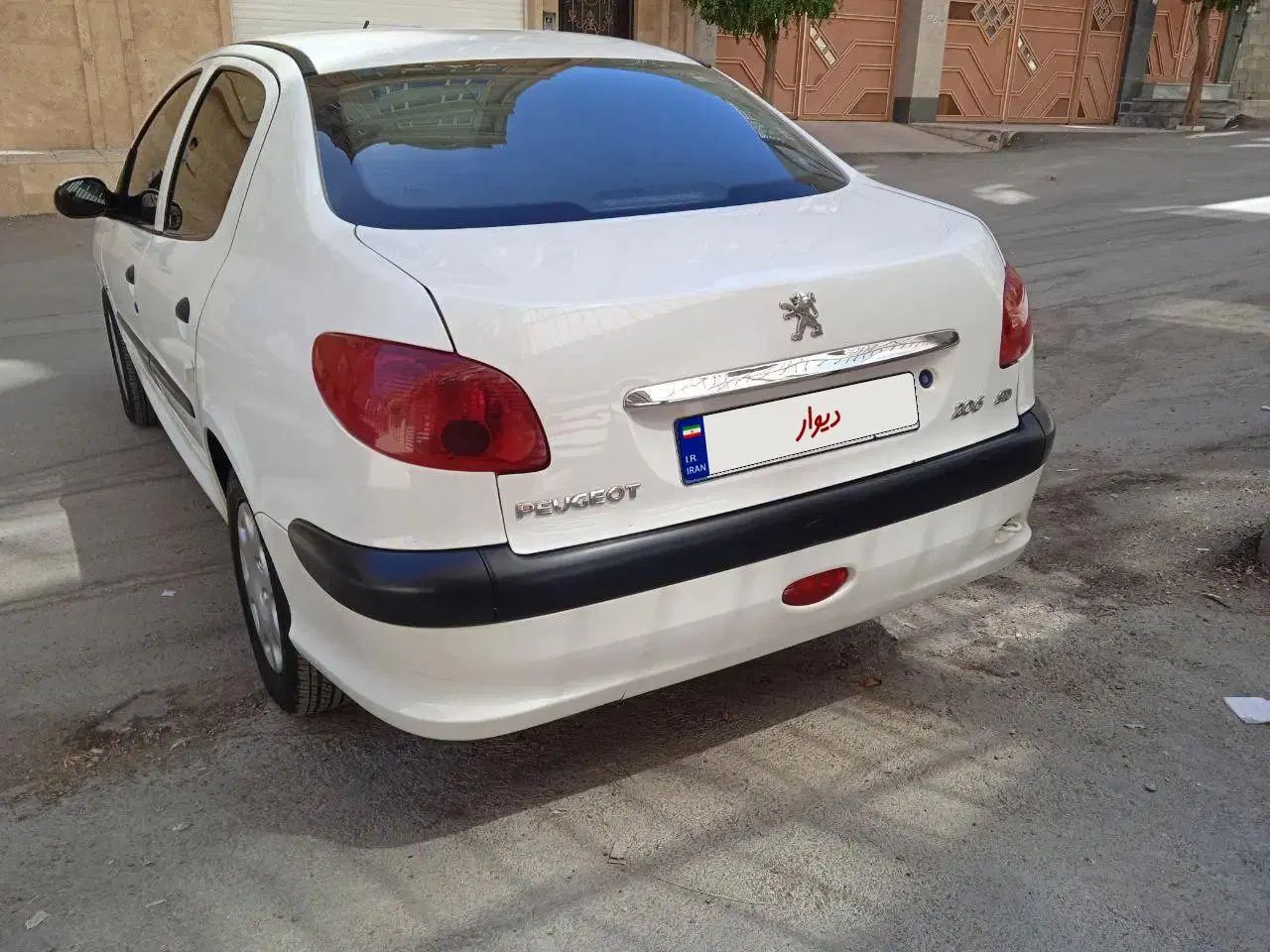 خودرو پژو، ۲۰۶ صندوق دار آگهی ann_20497000