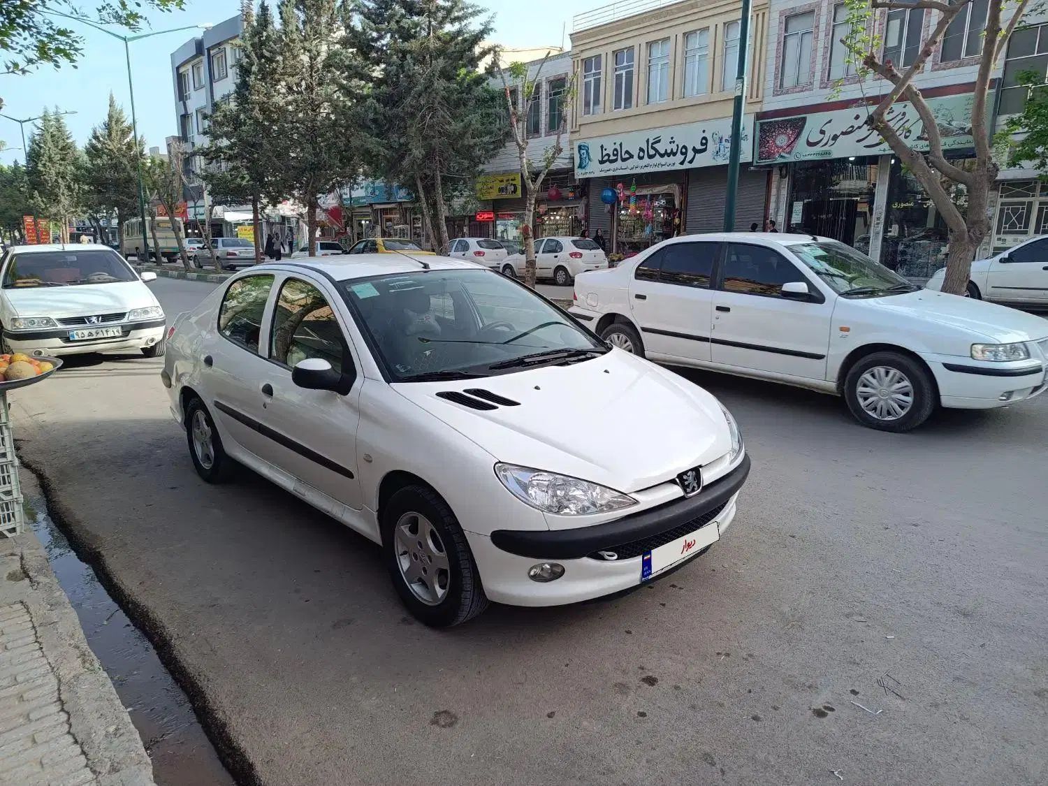 پژو ۲۰۶ صندوق دار v8 - 1398