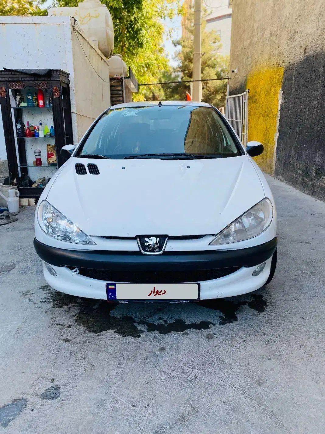 پژو ۲۰۶ صندوق دار v8 - 1393