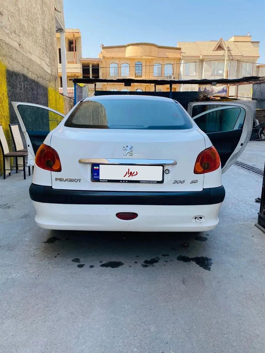 پژو ۲۰۶ صندوق دار v8 - 1393
