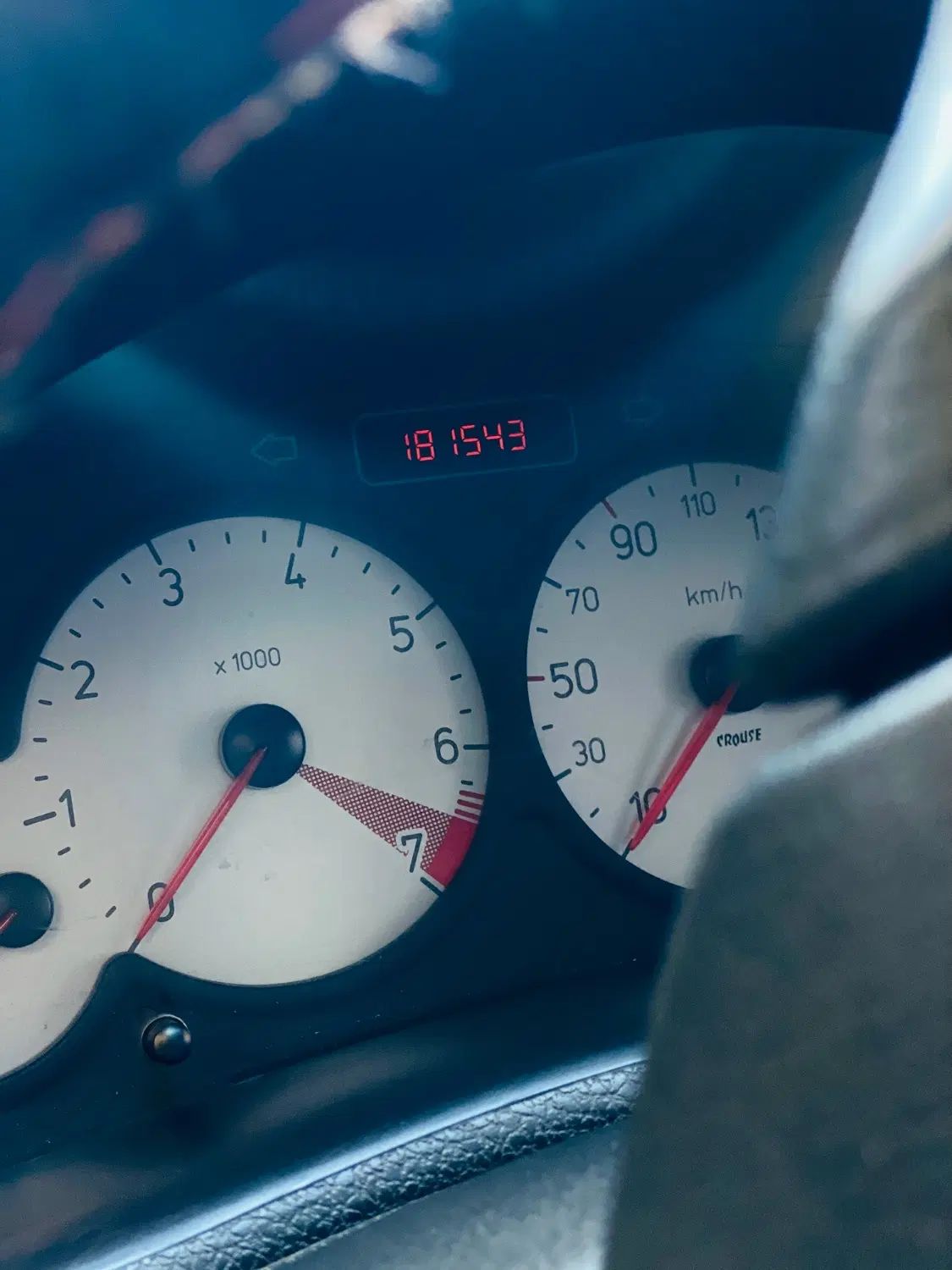 پژو ۲۰۶ صندوق دار v8 - 1393