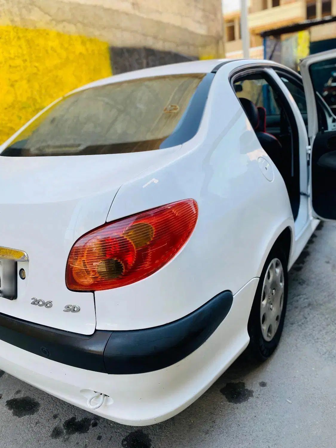 پژو ۲۰۶ صندوق دار v8 - 1393