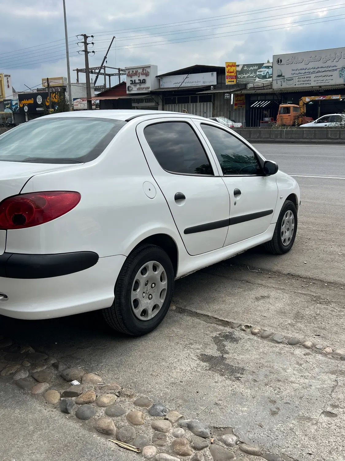 پژو ۲۰۶ صندوق دار v8 - 1395