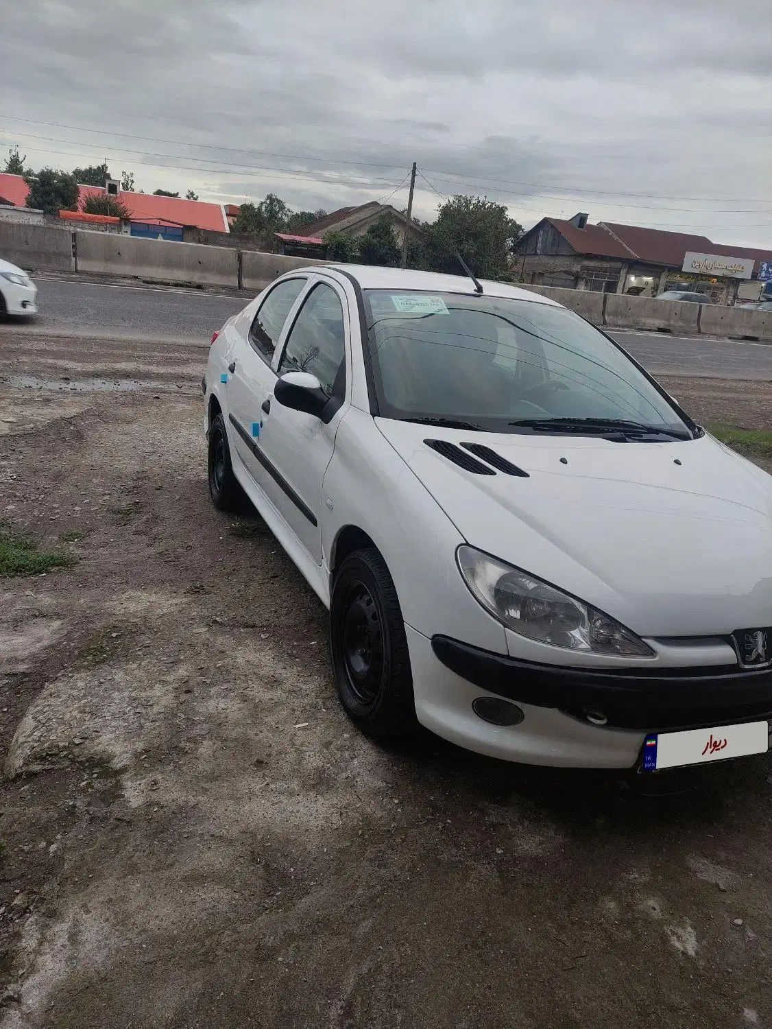 پژو ۲۰۶ صندوق دار v8 - 1394