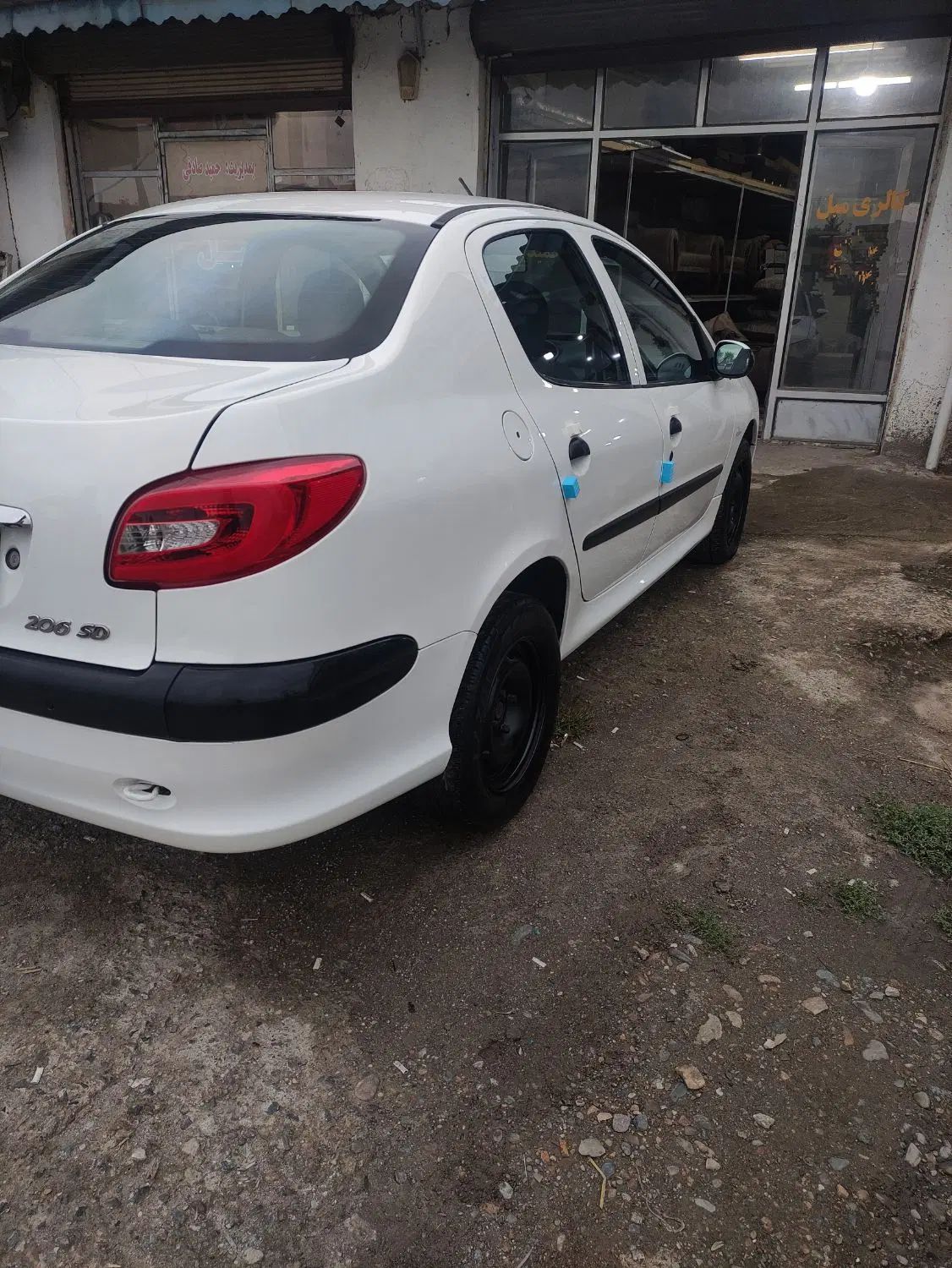 پژو ۲۰۶ صندوق دار v8 - 1394