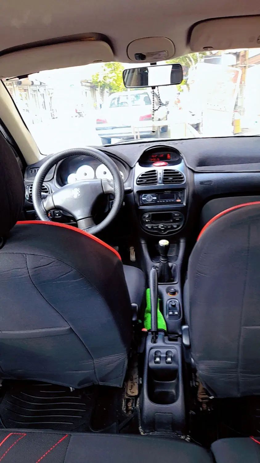 پژو ۲۰۶ صندوق دار v8 - 1393