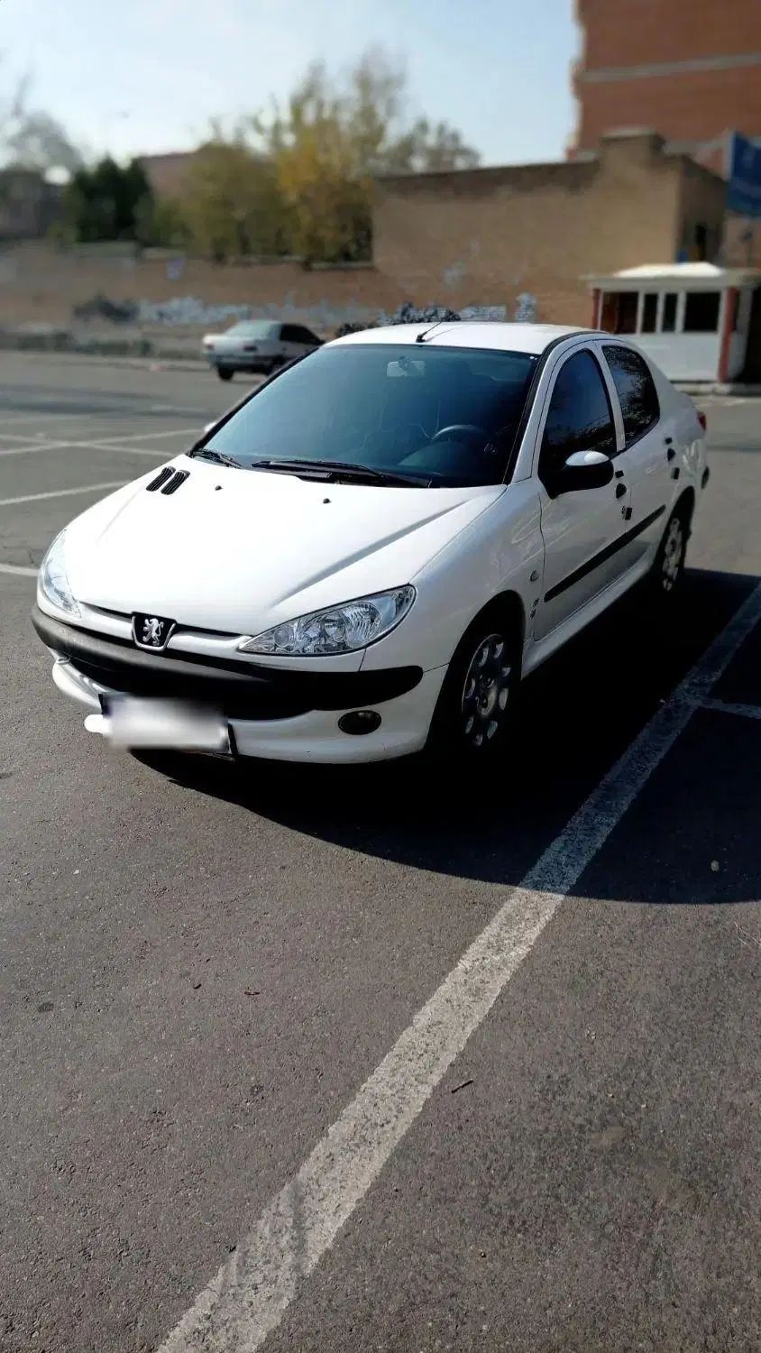 پژو ۲۰۶ صندوق دار v8 - 1397
