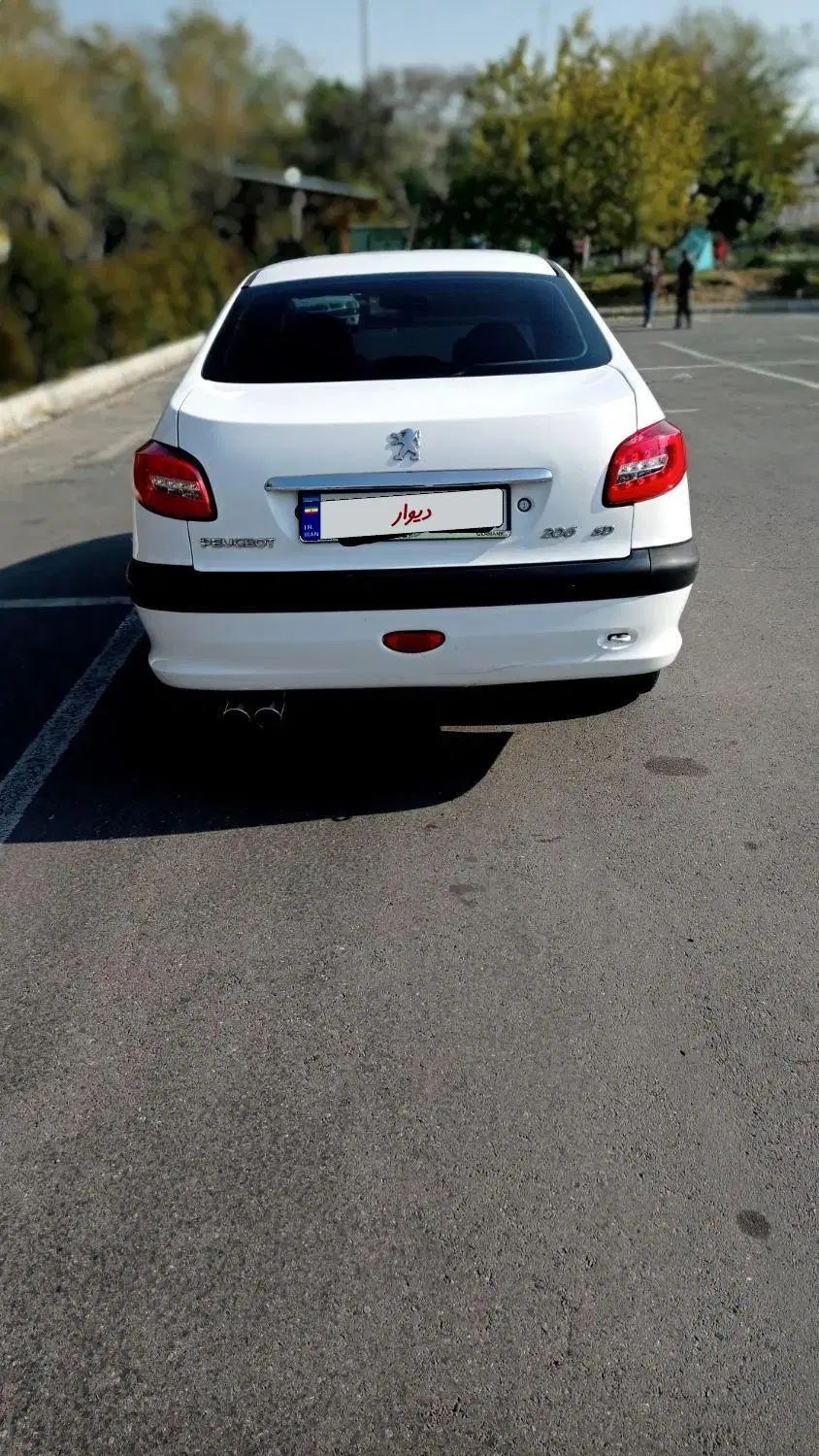 پژو ۲۰۶ صندوق دار v8 - 1397